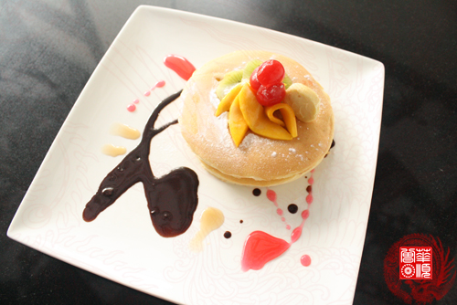 Pancake Drama: Classic pancakes with fruit and served with mapple butter. PhP116.00